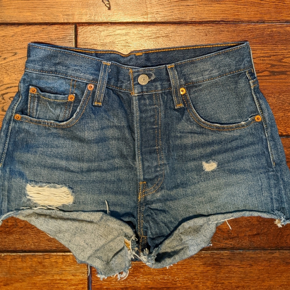 LEVI'S 501 High Rise Waist Size 25 Distressed Cutoff Denim Jean Shorts Med Wash